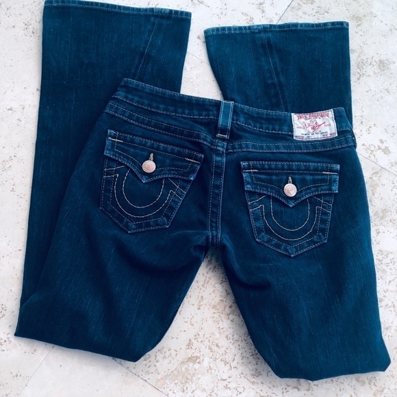 True Religion Boot Cut Leg Dark Wash Jeans Size 26 - Picture 3 of 16
